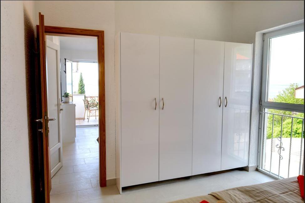 Vila Sabrina Selce Exteriör bild