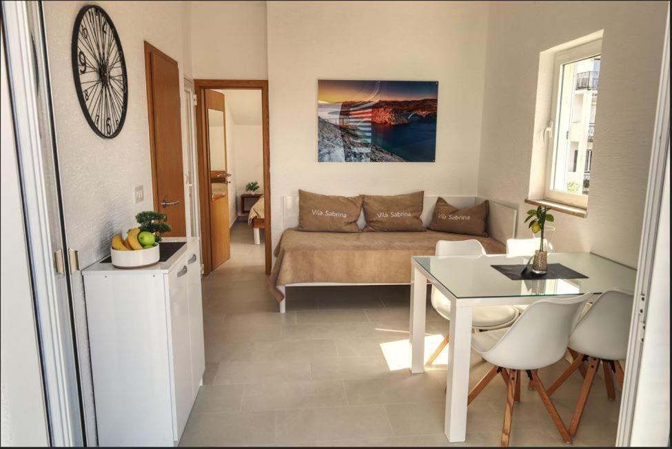 Vila Sabrina Selce Exteriör bild